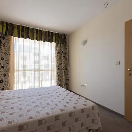 ❤1 Bedroom Ap W Kitchen +washer & Pool View ❤ys❤ Apartment