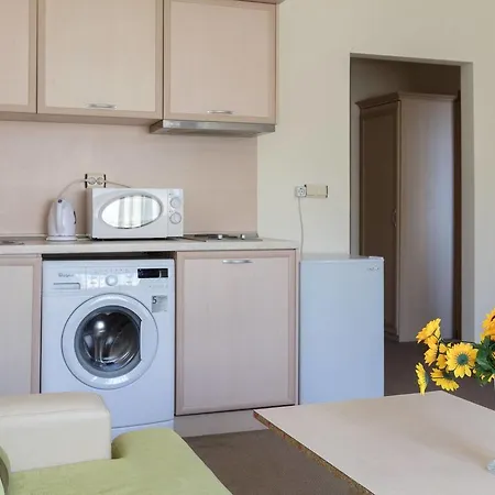 ❤1 Bedroom Ap W Kitchen +washer & Pool View ❤ys❤ Apartman *